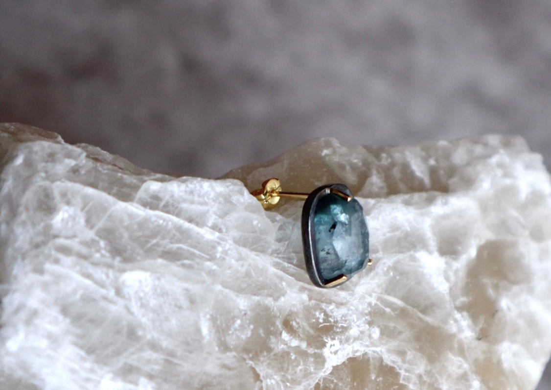 Otsu • 乙 Pierce-01