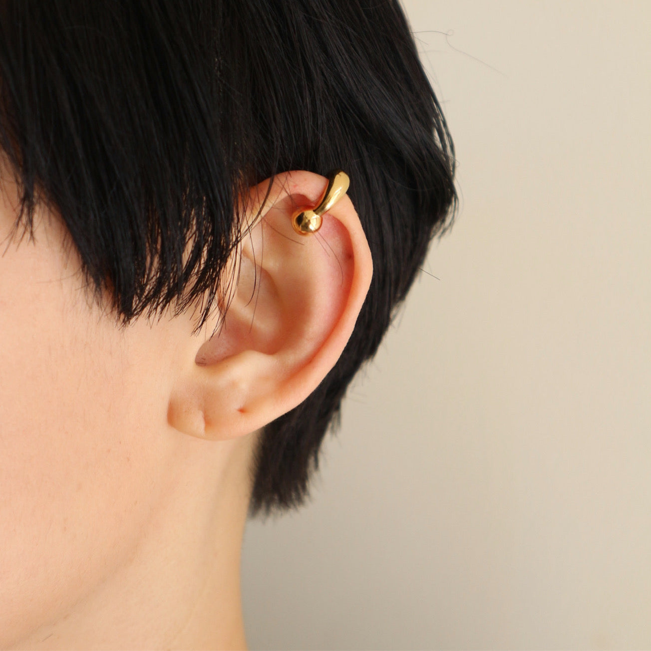 GYOKU • RIN  玉輪 / EAR CUFF